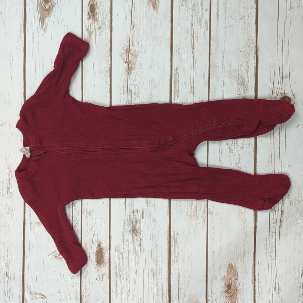 Kate Quinn Dark Red Ribbed Zipper Footie 0-3M